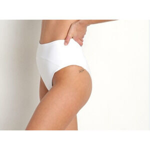 L*Space Luka Bikini Bottom Classic White Size XS Cutout High Rise